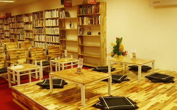 Mô hình cafe sách