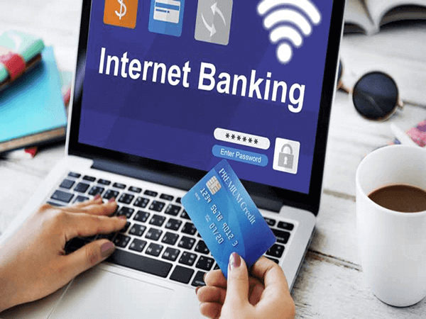 Sử dụng internet banking thanh toán Tiki