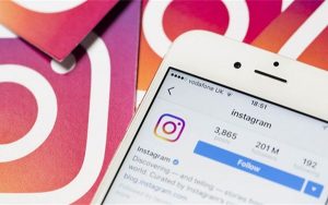 Cách tìm và sử dụng sticker trên instagram đơn giản 