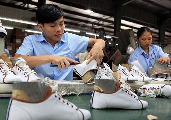 Xưởng sản xuất giày dép